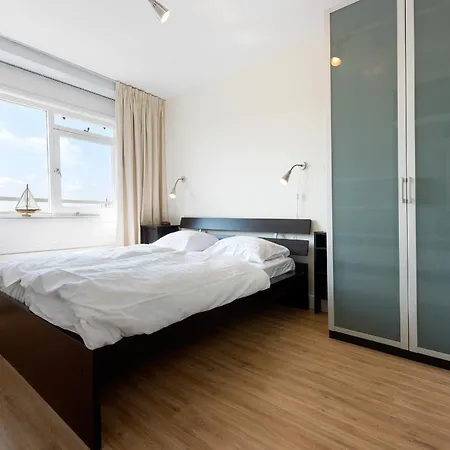 Sterflat 99 * Egmond aan Zee